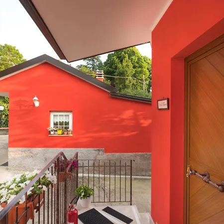 לינה וארוחת בוקר La Casetta Di Richetto אנגני