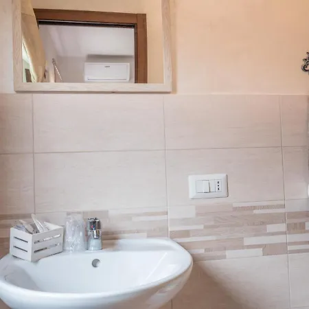 La Casetta Di Richetto לינה וארוחת בוקר 4*